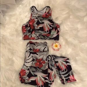🌺Tropical Athletic Outfit🌺
